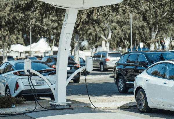 Does a Hyundai Have a Regular Battery?