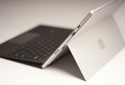 Surface Charge Time Guide: What’s Normal and What’s Not
