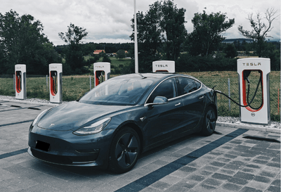A Beginner’s Guide to EV Charging Ports and Charging Options